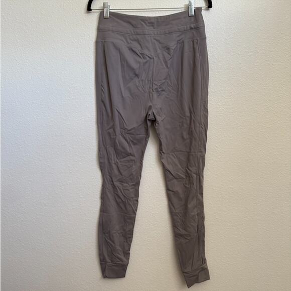 NWT Halara Cloudful Air High Waisted Drawstring Joggers in Gray Medium - Picture 3 of 10